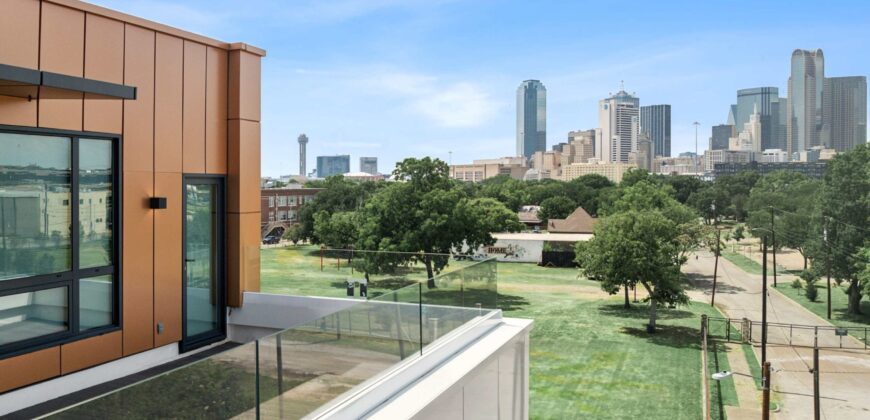 Townhomes in Downtown Dallas – 1868 Beaumont St